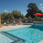 Nocleg ze śniadaniem Le Jardin Des 4 Saisons 4*