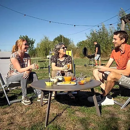 Oda ve Kahvaltı Le Jardin Des 4 Saisons Ruaudin