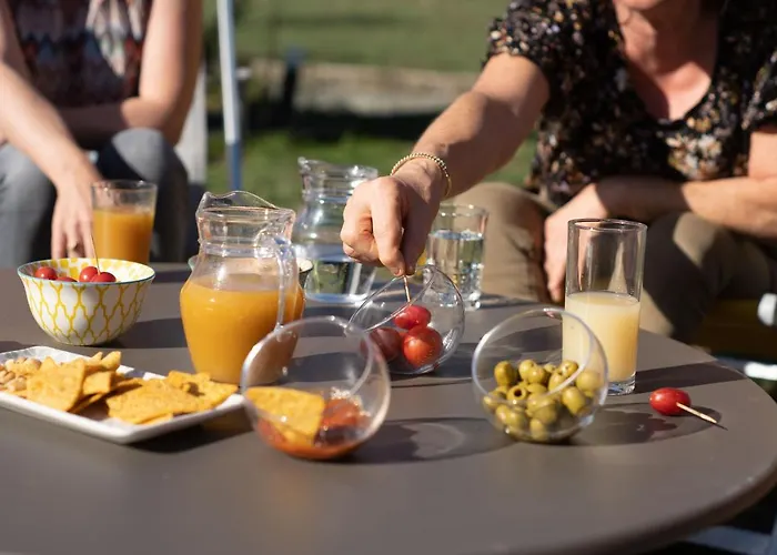 Alojamento de Acomodação e Pequeno-almoço Le Jardin Des 4 Saisons 4*