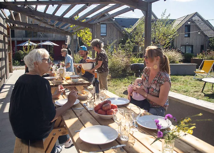Le Jardin Des 4 Saisons Couette-café